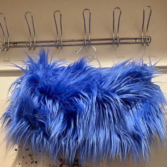 COPY - Faux Fur Tube Top (royal blue) 💙 - Picture 5 of 5